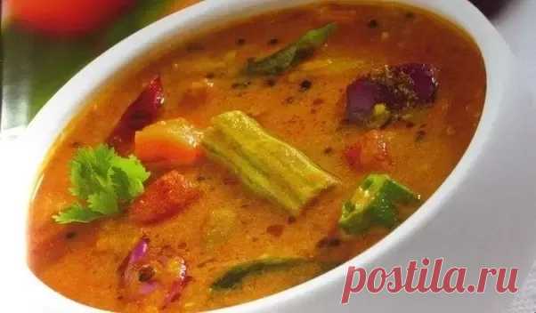 Самбар - чечевица с овощами
#веганство@just_veg

Рецепт этой чечевицы с овощами родом из Индии – это овощи в пряном чечевичном соусе. Готовится очень просто, как и большинство индийских масал, а самбаром называется в честь смеси специй с таким же названием. Кстати, смеси специй также называются масалами – гарам масала, бирияни масала и т.д. Готовится блюдо очень легко и без премудростей. Подойдет для тех, кто держит пост, а также для веганов.
Показать полностью…