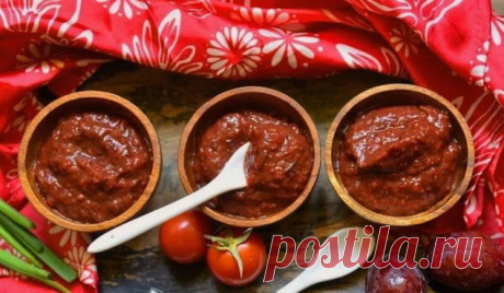 Аджика из слив и болгарского перца