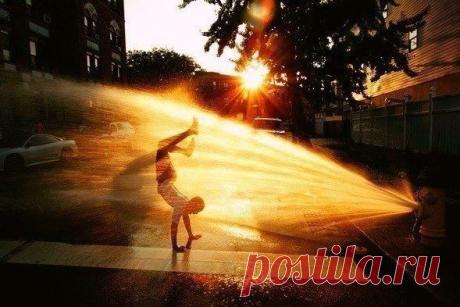 Анна: Словами можно прикасаться............