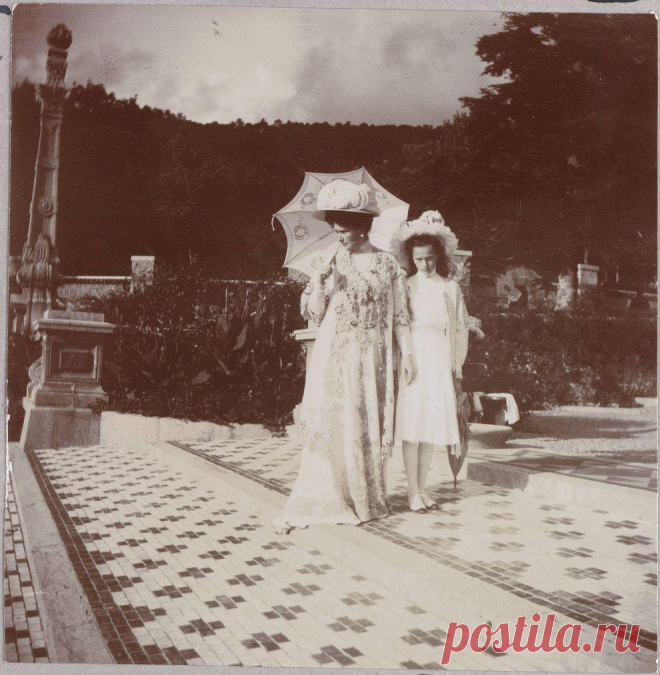 6. Александра и Татьяна. Мать и дочь были очень близки. (beinecke_library)  |  Фотографии семьи Романовых, которые вы вряд ли видели • НОВОСТИ В ФОТОГРАФИЯХ
