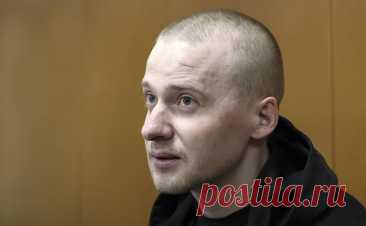 Прилепин заявил, что осужденный за покушение на него «мечтает об обмене». Писатель Захар Прилепин, комментируя просьбу совершившего на него покушение Александра Пермякова отобрать у него российский паспорт, допустил, что таким способом тот пытается попасть в списки на обмен с Украиной.