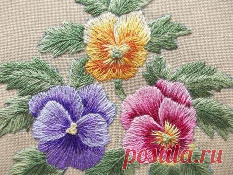 Вышиваем гладью анютины глазки