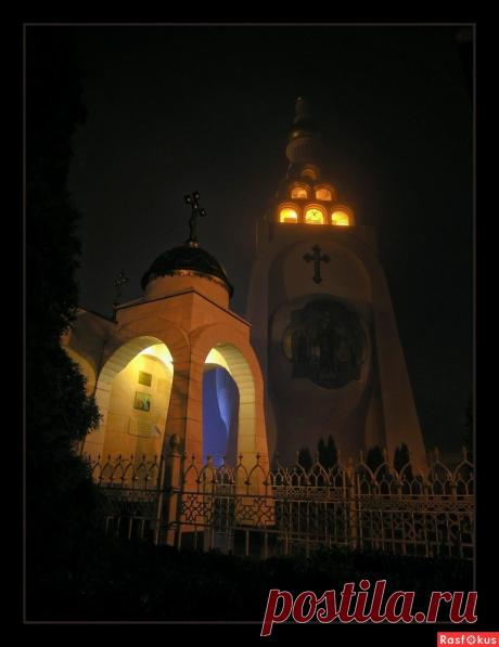 Фото: Храм Святой мученицы Татьяны – первая в Украине студенческая церковь.. Фотограф Игорь =LiandRuss=. Город - Фото и фотограф на Расфокусе.