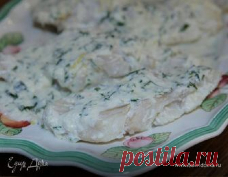 Треска в молочном соусе с петрушкой и укропом . Ингредиенты: треска, сметана, лимоны Треска в молочном соусе с петрушкой и укропом . Ингредиенты: треска, сметана, лимоны | Кулинарный сайт Юлии Высоцкой: рецепты с фото