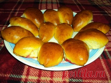 Пирожки с яблоками и малиновым вареньем
