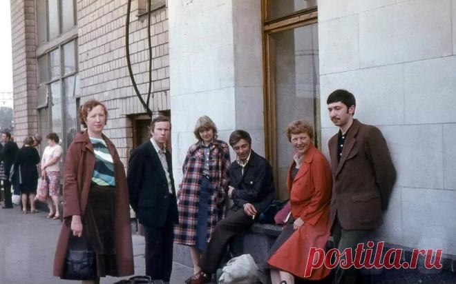 Как правильно писать новости: 4 простых шага https://seoded.blogspot.com/2012/06/kak-pisat-novosti.html