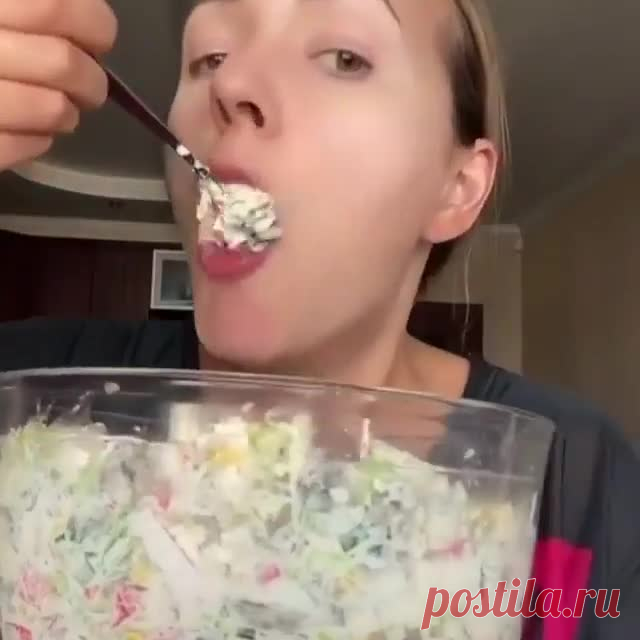 Очень вкусный и простой рецепт😋 Крабовый салат🥗
Смотреть со звуком 👆
⠀
Пекинская капуста
Зеленый лук
Кукуруза
Жареные грибы
Яйцо вареное
Плавленый сыр
Крабовые палочки
Майонез
⠀
Автор @zboranski_food