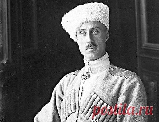 «Белая армия, Чёрный барон, снова готовят нам царский трон…» Строки этой знаменитой песни, восхваляющей силу и мощь Красной Армии, были известны каждому жителю Страны Советов. Впрочем, эта песня популярна и сегодня. А вот о том, что «Чёрный барон» — это не символ абстрактного зла, а вполне реальная фигура, знают очень немногие.