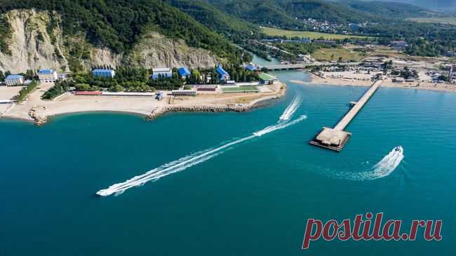 Роспотребнадзор оценил пробы воды и песка на Черноморском побережье