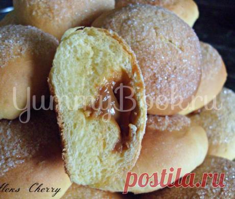 Булочки со сгущенкой.