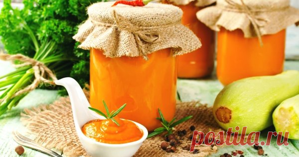 5 лучших рецептов домашней кабачковой икры Кабачковая икра - вкусное низкокалорийное и довольно сытное блюдо, которое можно употреблять с любимым гарниром - картофелем, рисом, или просто намазывать на ломтик хлеба. Сегодня такой деликатес можно купить в любом магазине. Но ведь домашняя кабачковая икра намного вкуснее.