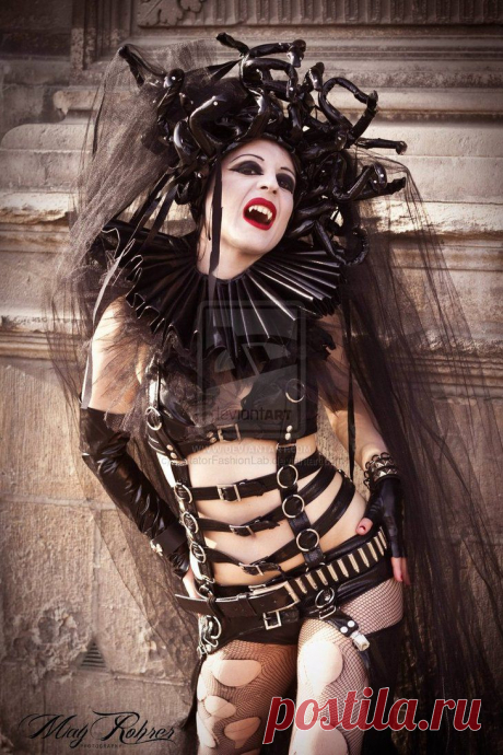 Alien Vampires - Поиск в Google