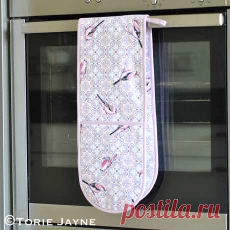 Double Oven Glove Sewing Tutorial | Torie Jayne