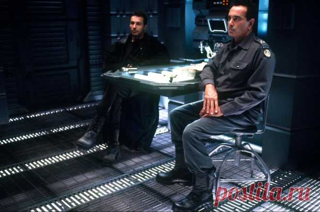 Чужой 4: Воскрешение (1997)