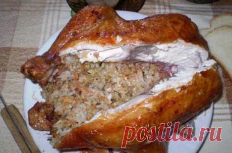 Курицу фаршируем гречкой духовка. Гречка, жареный лук, морковь.