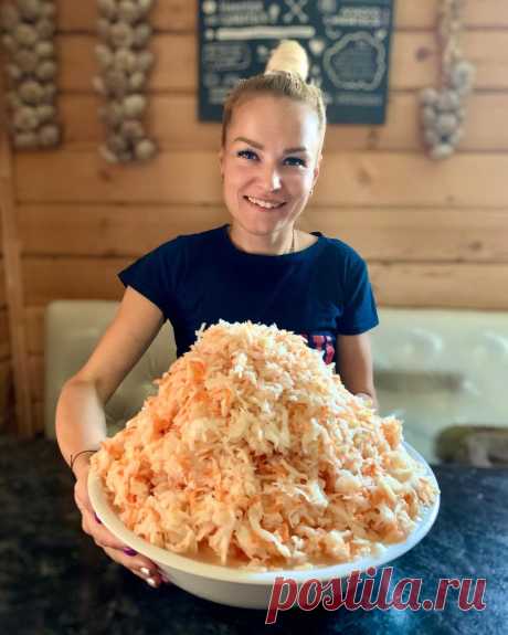 ☘️ДАЧА🏡ДОМ🐔ФЕРМА☘️САД в Instagram: «Всем доброе утро!!!😊😊😊 Есть женщины в русских селеньях😊 и коня на скаку остановят и бочку капусты на квасят💪💪💪. ⠀ Вот по поводу коня не…»