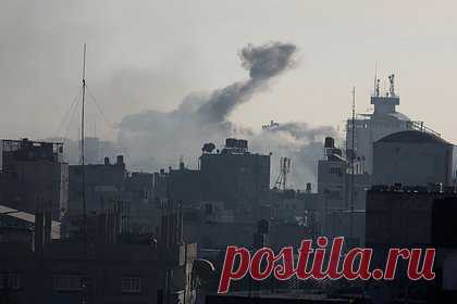 В Палестине заявили о невозможности Израиля расправиться с ХАМАС. У Израиля нет возможности уничтожить палестинское радикальное движение ХАМАС. Об этом премьер-министр Палестины Мухаммед Штайе заявил во время Дохийского дискуссионного форума. По его мнению, ХАМАС является «частью палестинской политической мозаики», что ограничивает возможность Израиля расправиться с ним.