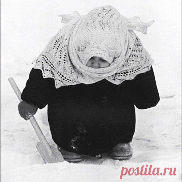 На прогулке ⛄️
#космонавт #кулек #зима #детство