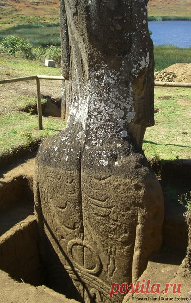 TIL the Easter Island heads have detailed bodies - Album on Imgur
