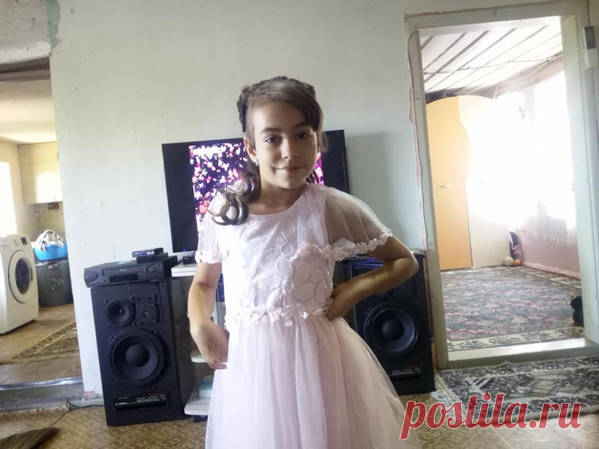 (13) Facebook