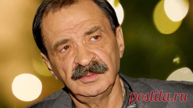 Илья Олейников, 10 июля, 1947
 • 11 ноября 2012