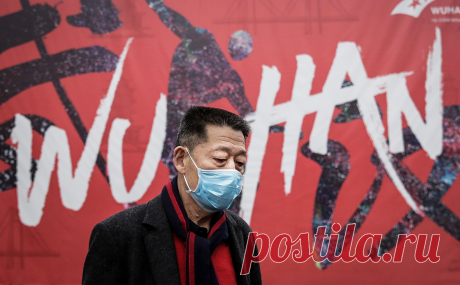 Академик РАН рассказал об опыте по ослаблению уханьского штамма COVID-19. По словам академика РАН, ему удалось «ослабить» штамм коронавируса, выявленный в Ухане, но использовать его в качестве «живой вакцины» нельзя, так как препарат не должен вызывать заболевание