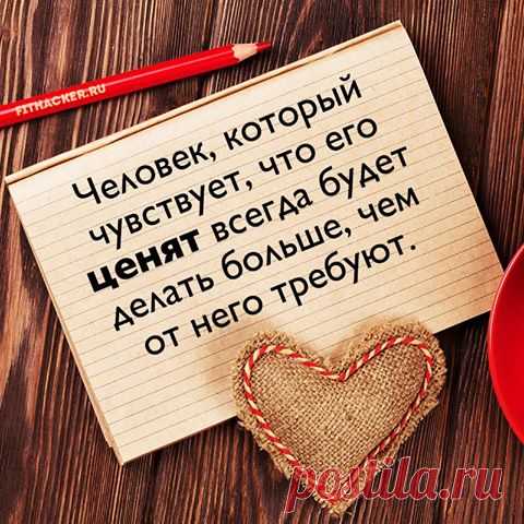 (10) Facebook