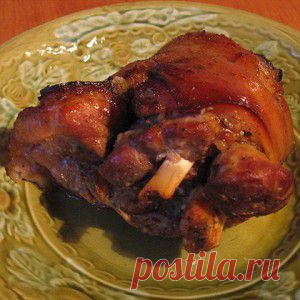 Рулька свиная, запеченая в духовке - BestCook