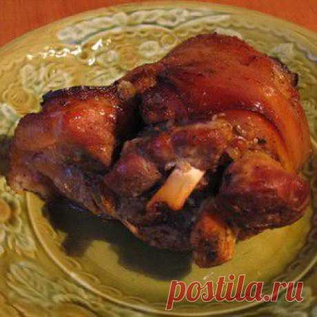 Рулька свиная, запеченая в духовке - BestCook