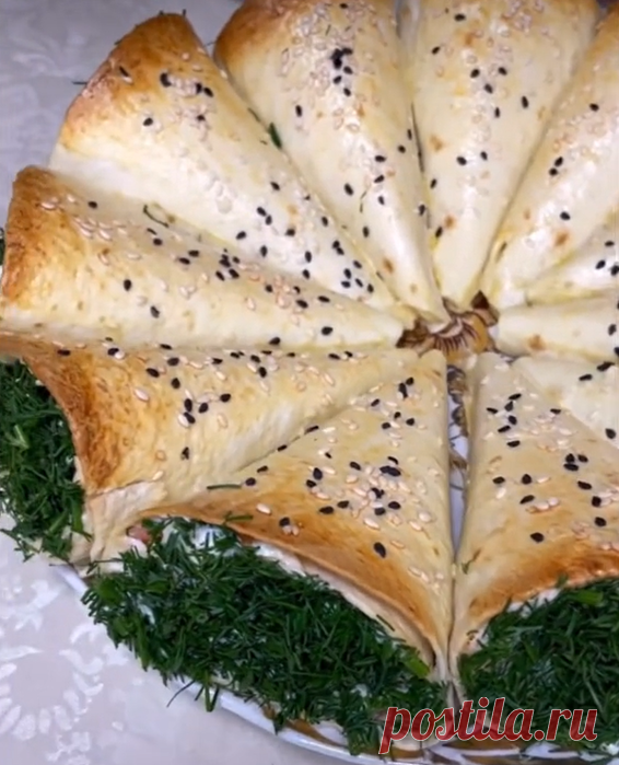Новогодняя закуска из лаваша