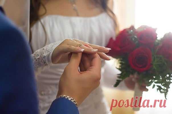 Одна девушка вышла замуж так...