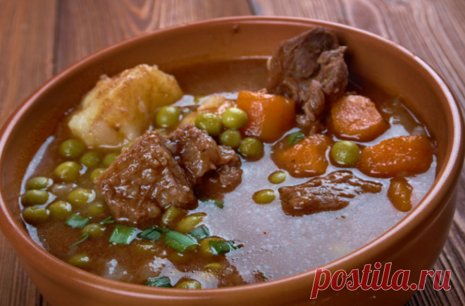 Режем много картошки и добавляем 300 грамм мяса: суп и второе на 3 дня