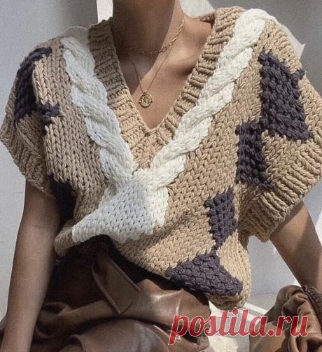 Простые и актуальные вязаные безрукавки. Вяжем по мотивам брендовых вещей | Вяжем вместе! | Яндекс Дзен