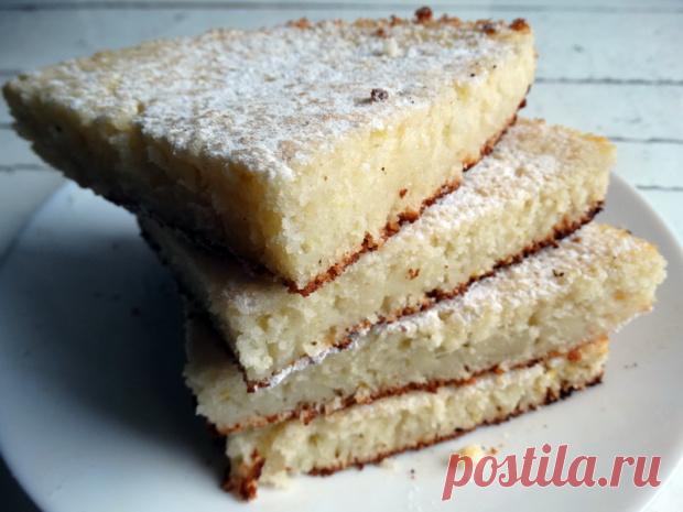 Такой простой и такой вкусный лимонный пирог Как же я люблю манники! Делаются такие пироги проще описания этого рецепта, буквально в три движения. А результат всегда потрясающе вкусный! Никогда не было такого, чтобы манник не получился. Остается только самим выбрать вкус пирога, добавив по желанию дополнительные ингредиенты. И еще стоит...