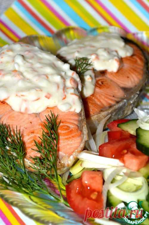 Форель с крабовым соусом и чесноком - кулинарный рецепт