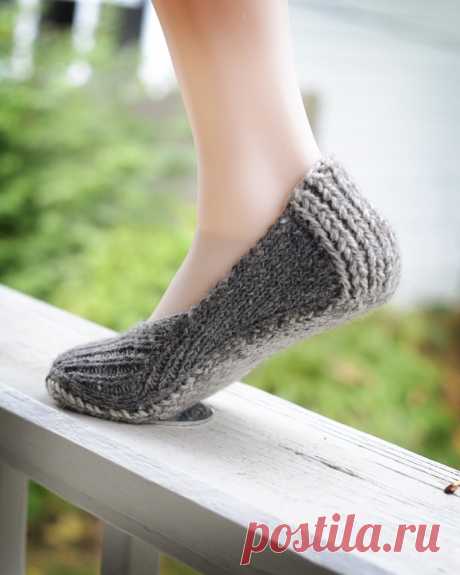 Smitten Slipper | Pantsville Press