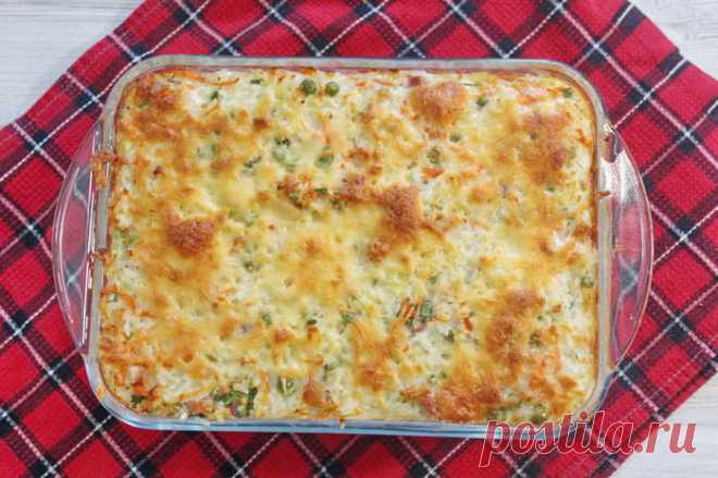 Рисовая запеканка с грудинкой и овощами