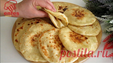 10 DAKİKADA BAZLAMA🔊İSTER KAHVALTIDA🔝İSTER ÇAY SAATİNDE🔝İSTER YEMEK YANINDA YE✌️YOK BÖYLE YUMUŞAKLIK Merhaba arkadaşlar Enfes Yemek Tarifleri kanalına hoş geldiniz.Hiç beklemeden hemencecik hazırlayabileceğiniz, kahvaltı masalarınızın vazgeçilmezi olacak har...