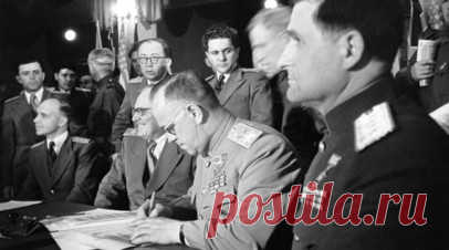 «Правовая основа для оккупации»: как Декларация о поражении Германии изменила историю Европы. 80 лет назад была подписана Декларация о поражении Германии. Этот документ фактически поставил точку в существовании Третьего рейха и послужил правовой основой для деятельности оккупационных властей держав-победительниц на немецкой территории. Германские силовые структуры разоружались, а верховная власть в стране в её границах 1937 года переходила к СССР, США, Великобритании и Франции. Советская…