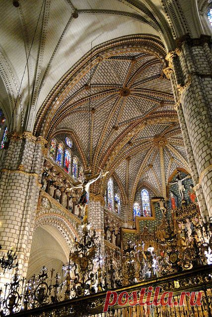 Interior of Gothic Cathedral - Toledo, Spain | Flickr - Photo Sharing!
flickr от Adam Jones, Ph.D. - Global P  |  Pinterest: инструмент для поиска и хранения интересных идей