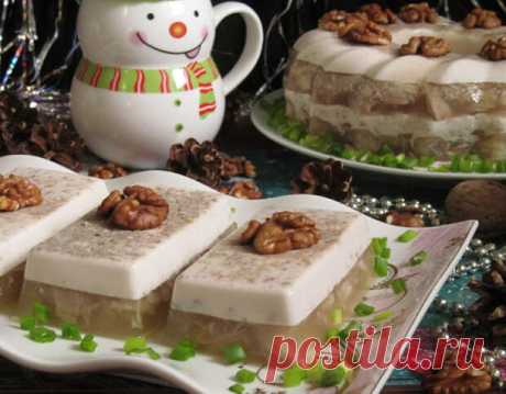 Заливное из курицы с грецкими орехами - БУДЕТ ВКУСНО! - медиаплатформа МирТесен Нежное и очень вкусное заливное! Одно из самых вкусных, которое мне довелось попробовать. Оно действительно очень нежное на вкус и, прямо так и тает во рту! И, что я считаю очень важным - в нем отсутствует привкус желатина, а для меня это решающий аргумент))) Рецепт уже забрала в свою "копилочку"