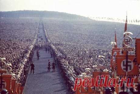 Парад нацистов в Бюккебурге, 1934.