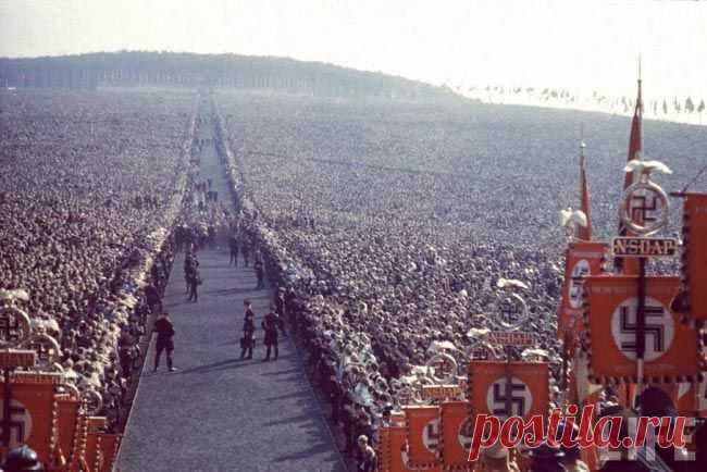 Парад нацистов в Бюккебурге, 1934.