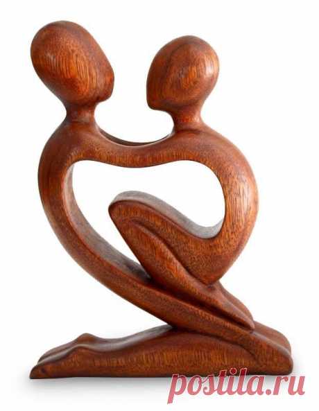 True Love Wood Figurine                                                                                                                                                                                 Plus
