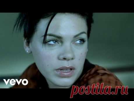 P!nk - Family Portrait (Video)