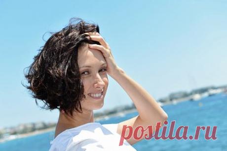 Российская блогерша рассказала о сексуальном насилии со стороны отчима. Российская актриса и блогерша Анастасия Цветаева призналась, что в детском возрасте стала жертвой морального и сексуального насилия со стороны отчима. «Я — жертва домашнего насилия и абьюза. Моя мать все это отлично знала и ничего не делала, чтобы избавить меня от этого кошмара», — поделилась она.