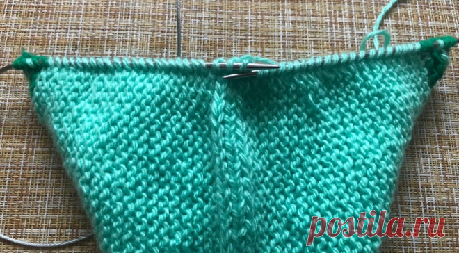 Новая модель следков (ботильонов) в форме листа, лёгкая в исполнении  и при этом мягкая на ощупь.
Не будет создавать дискомфорта при носке.
Нос выполнен из кожи, украшен металлической пластиной с логотипом бренда.
Материал верха — текстиль, материал подкладки — хлопок.
В наличии размеры: 37, 38.
Производитель: Bear Jacky (Испания)
Новая модель следков (ботильонов) в форме листа, лёгкая в исполнении и при этом мягкая на ощупь.
Не будет создавать дискомфорта при носке.
Нос выполнен из кожи, укра…