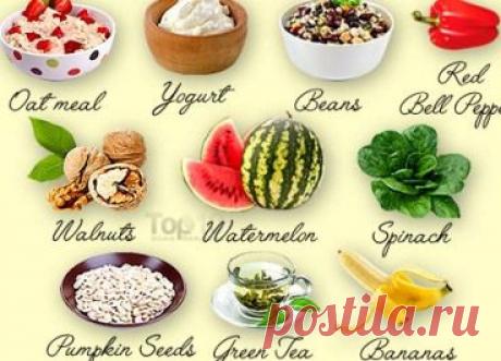 Главные продукты для борьбы с усталостью
Многие из нас сталкивались с таким моментом в своей жизни, когда необходимо преодолевать переутомление или бороться с перегруженностью в работе. Бороться с этим состоянием могут помочь некоторые продукты