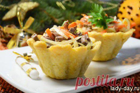 Салат из куриных сердечек в тарталетках | Простые рецепты с фото