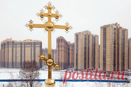 В РПЦ отреагировали на видео с иконой попавшего под следствие треш-блогера. Заместитель председателя синодального отдела Московского патриархата по взаимоотношениям Церкви с обществом и СМИ Вахтанг Кипшидзе отреагировал на видео с иконой попавшего под следствие треш-блогера Станислава Базарова. В разговоре с «Лентой.ру» представитель РПЦ отметил, что блогер совершил уголовное преступление.